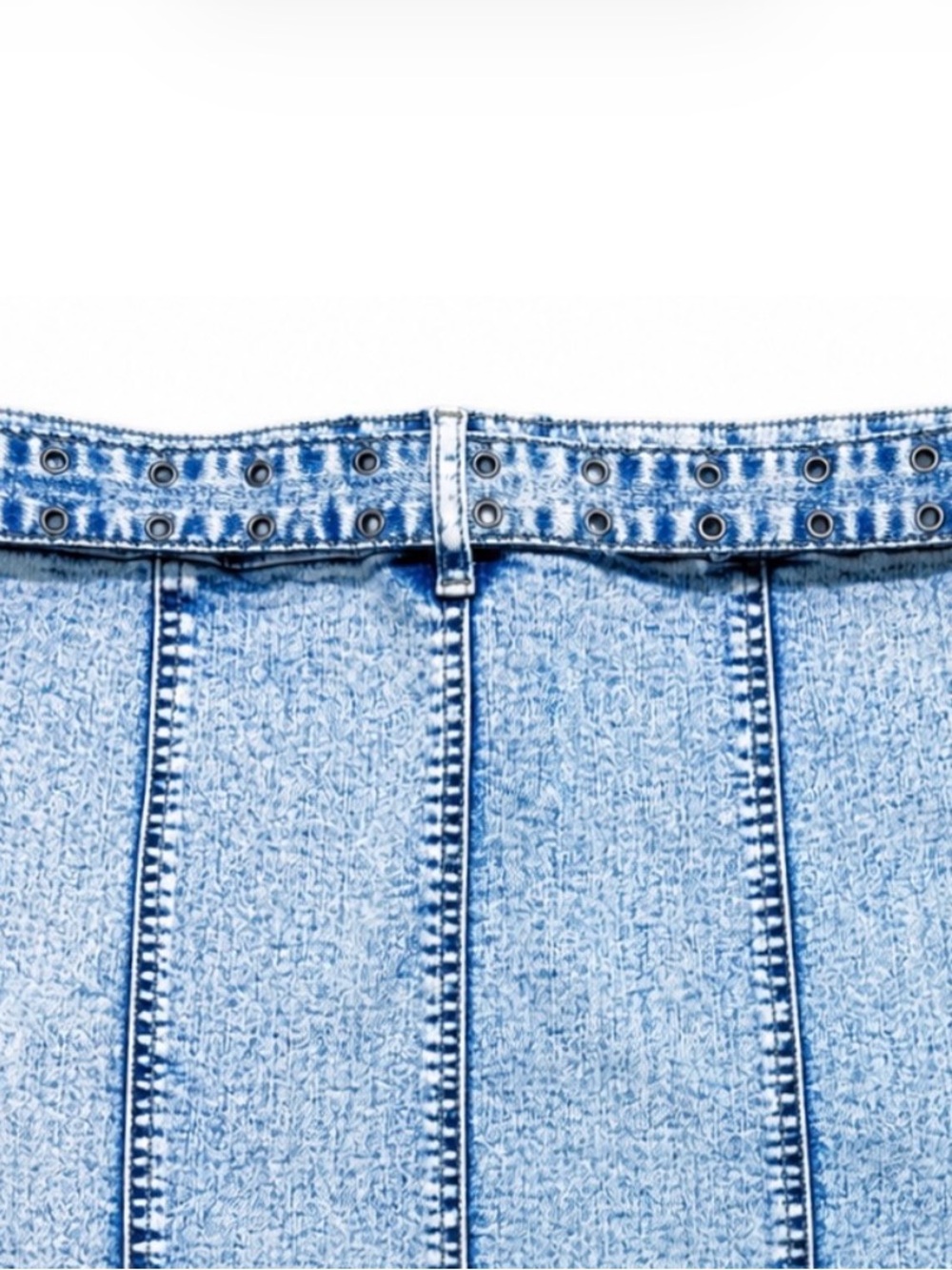 Sincerely Jules Light Blue Acid Wash Denim Mini Skirt with Belt Size 7/27 - Picture 5 of 7
